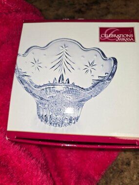 Mikasa Celebrations 6" Foot Bowl NWT